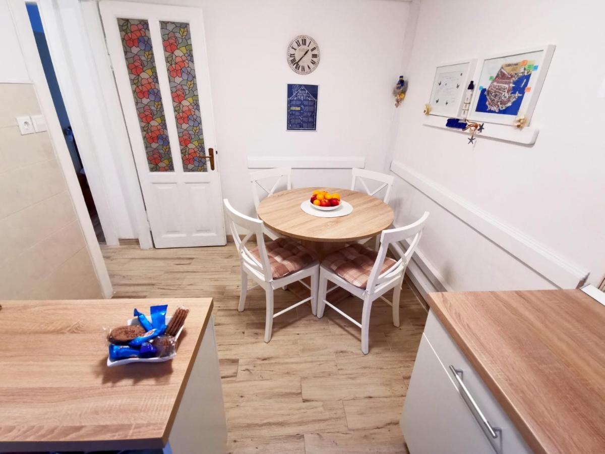 Old Town Apartment Theo Ragusa Esterno foto